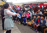 昨年の「マルキ感謝まつり」の様子