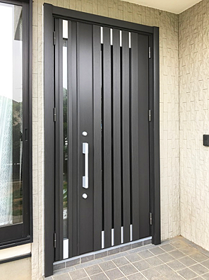 玄関ドアの取り換え